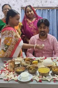 পঞ্চায়েত অফিসে সানাইয়ের সুর, উলুধ্বনি! কাজবাজ শিকেয় তুলে পঞ্চায়েত অফিসেই আইবুড়ো ভাত পালন তৃণমূল উপপ্রধানের, শুরু তুমুল বিতর্ক পঞ্চায়েত অফিসে সানাইয়ের সুর, উলুধ্বনি! কাজবাজ শিকেয় তুলে পঞ্চায়েত অফিসেই আইবুড়ো ভাত পালন তৃণমূল উপপ্রধানের, শুরু তুমুল বিতর্ক