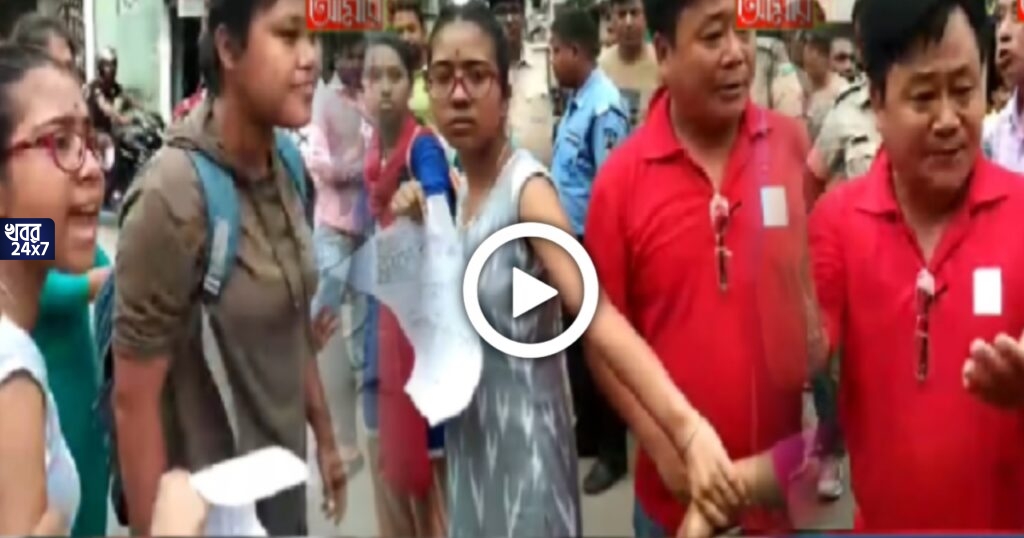 ‘সারাদিন ধরে ফেসবুক-ইউটিউব করলে তো ফেল করবেই’, উচ্চমাধ্যমিকে ফেল করা পড়ুয়াদের রাস্তা অবরোধে ক্ষিপ্ত আমজনতা