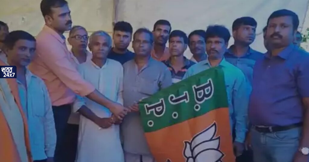 ২১শে জুলাইয়ের আগেই বড়সড় ভাঙন শাসক শিবিরে! বিজেপিতে যোগ দিলেন একাধিক তৃণমূল কর্মী সমর্থক