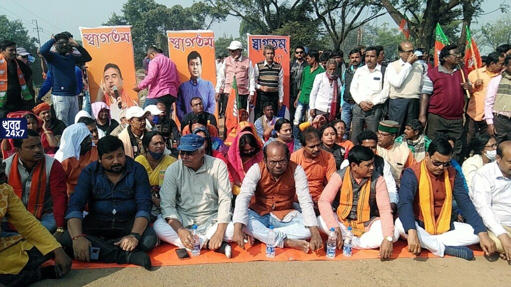 তৃণমূলের দুর্নীতির বিরুদ্ধে এবার পথে নামছে গেরুয়া শিবির, মমতার দলের নেতাদের গ্রেফতারির দাবীতে ৭ই সেপ্টেম্বর নবান্ন অভিযানের ডাক বিজেপির তৃণমূলের দুর্নীতির বিরুদ্ধে এবার পথে নামছে গেরুয়া শিবির, মমতার দলের নেতাদের গ্রেফতারির দাবীতে ৭ই সেপ্টেম্বর নবান্ন অভিযানের ডাক বিজেপির