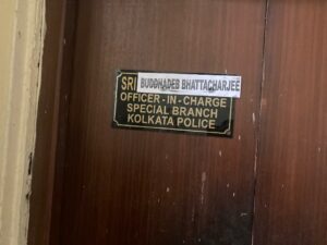 মহাকরণে বুদ্ধদেব ভট্টাচার্য! দীর্ঘ এগারো বছর পর ফের মহাকরণে হাজির বুদ্ধদেব ভট্টাচার্য
