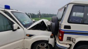দুর্ঘটনার কবলে মন্ত্রী বেচারাম মান্নার গাড়ি, দুমড়ে-মুচড়ে গেল গাড়ি, অল্পের জন্য প্রাণ রক্ষা পেল মমতার মন্ত্রীর দুর্ঘটনার কবলে মন্ত্রী বেচারাম মান্নার গাড়ি, দুমড়ে-মুচড়ে গেল গাড়ি, অল্পের জন্য প্রাণ রক্ষা পেল মমতার মন্ত্রীর
