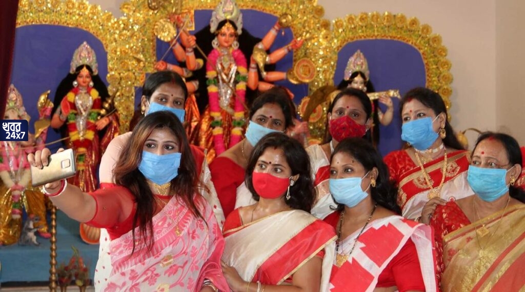 দুর্গাপুজোয় ভিড়ের মধ্যে সামলে রাখুন মোবাইল, ফোন চোরদের থেকে সতর্ক থাকার পরামর্শ দিল কলকাতা পুলিশ দুর্গাপুজোয় ভিড়ের মধ্যে সামলে রাখুন মোবাইল, ফোন চোরদের থেকে সতর্ক থাকার পরামর্শ দিল কলকাতা পুলিশ
