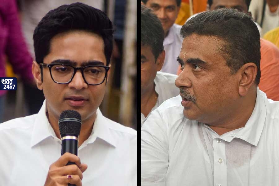 ‘১২-তে লালনের মৃত্যু, ১৪-তে পদপিষ্ট হয়ে মৃত্যু, ২১-এ কী আরও মর্মান্তিক কিছু অপেক্ষা করছে’?, আসানসোল কাণ্ডে শুভেন্দুকে খোঁচা অভিষেকের ‘১২-তে লালনের মৃত্যু, ১৪-তে পদপিষ্ট হয়ে মৃত্যু, ২১-এ কী আরও মর্মান্তিক কিছু অপেক্ষা করছে’?, আসানসোল কাণ্ডে শুভেন্দুকে খোঁচা অভিষেকের