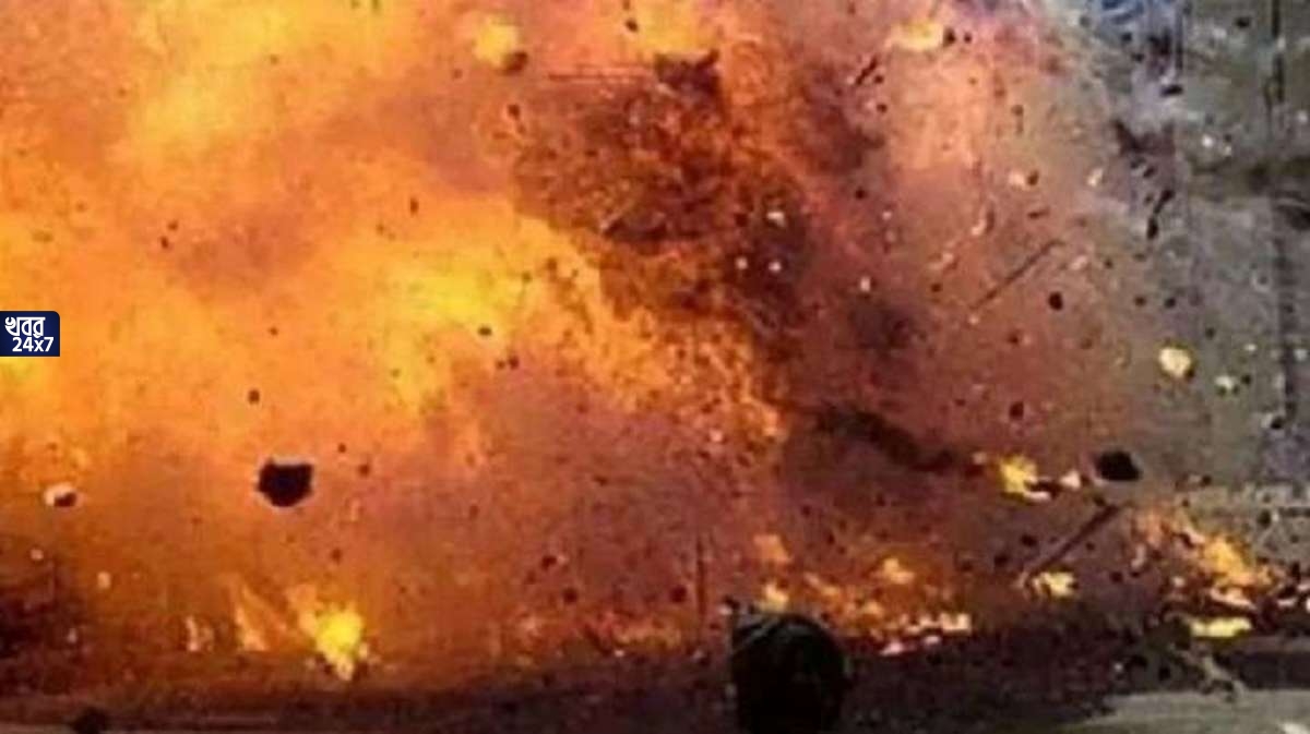 family members, died, cylinder blast, Uttar Pradesh, injured, Yogi Adityanath,
