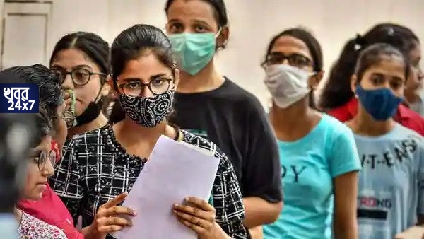 পরীক্ষার শুরু হওয়ার আগেই অশান্তি, ধূপগুড়ি, বোলপুরে টেট পরীক্ষাকেন্দ্রের বাইরে বিক্ষোভ পরীক্ষার্থীদের