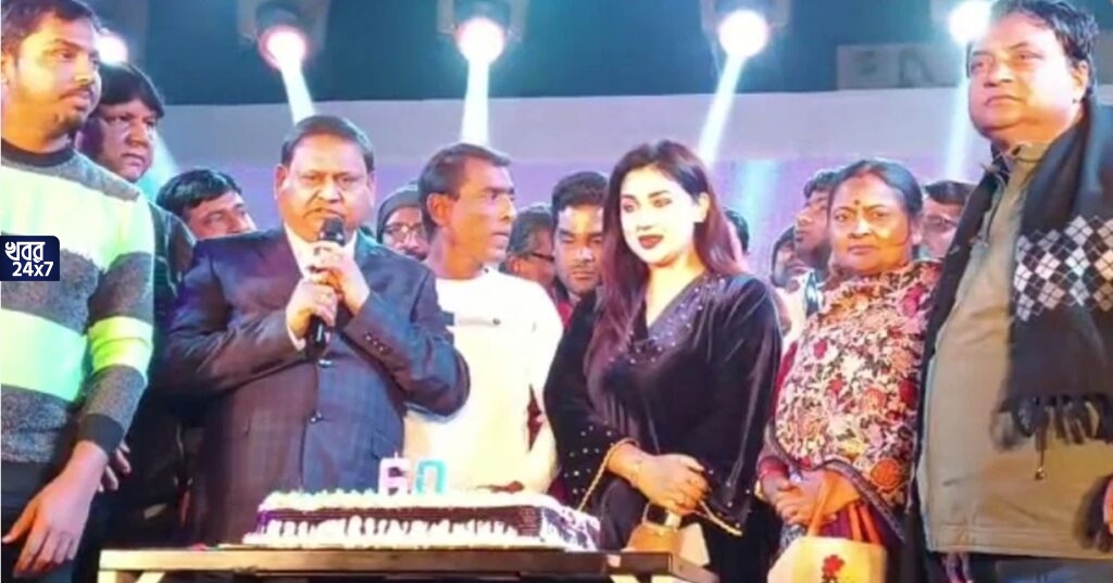 বাংলাদেশি অভিনেত্রী-সহ আমন্ত্রিত ৫০০০, ৪৫ হাজার টাকার কেক, ১০ লাখি জন্মদিন পালন তৃণমূল বিধায়ক হুমায়ুন কবীরের, ব্যয় নিয়ে শুরু বিতর্ক