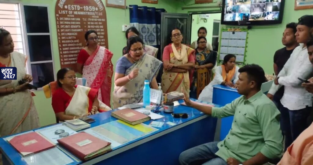 আচমকাই মেয়েদের স্কুলে ঢুকে ‘দাদাগিরি’, শিক্ষিকাদের ধমকানি-চমকানি দেওয়ার অভিযোগ তৃণমূল নেতার বিরুদ্ধে, উত্তপ্ত ভাঙড়
