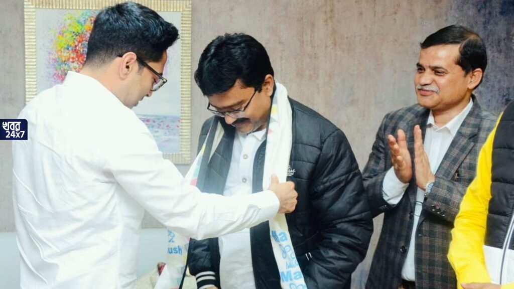 একের পর এক দলবদল, কেন এই ভাঙন? সুমন কাঞ্জিলালের ফুলবদলের পর বঙ্গ বিজেপির কাছে রিপোর্ট তলব কেন্দ্রীয় নেতৃত্বের