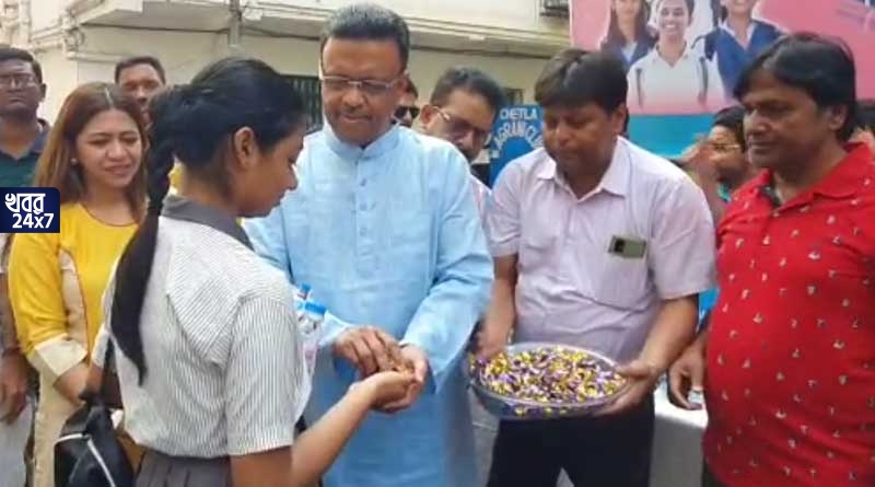 ‘দুর্নীতি করে পাপ করেছে, খুবই লজ্জার, এই পার্থদাকে আমি চিনি না’, রাজ্যের প্রাক্তন শিক্ষামন্ত্রীকে কটাক্ষ ফিরহাদের ‘দুর্নীতি করে পাপ করেছে, খুবই লজ্জার, এই পার্থদাকে আমি চিনি না’, রাজ্যের প্রাক্তন শিক্ষামন্ত্রীকে কটাক্ষ ফিরহাদের