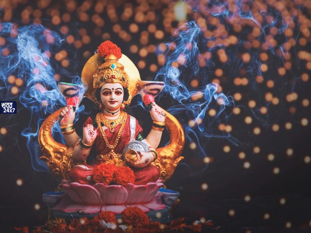হোলির দিন অবশ্যই এই বিশেষ জিনিসগুলি করুন, গোটা বছর আপনার সংসারে বজায় থাকবে মা লক্ষ্মীর কৃপাদৃষ্টি