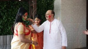‘রাঙিয়ে দিয়ে যাও’, ভরা বসন্তের জোয়ার শোভন-বৈশাখীর জীবনে, দোলের দিন একে অপরকে রাঙালেন প্রেমের রঙে ‘রাঙিয়ে দিয়ে যাও’, ভরা বসন্তের জোয়ার শোভন-বৈশাখীর জীবনে, দোলের দিন একে অপরকে রাঙালেন প্রেমের রঙে