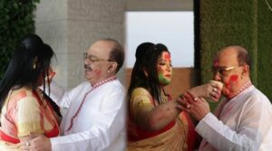 ‘রাঙিয়ে দিয়ে যাও’, ভরা বসন্তের জোয়ার শোভন-বৈশাখীর জীবনে, দোলের দিন একে অপরকে রাঙালেন প্রেমের রঙে ‘রাঙিয়ে দিয়ে যাও’, ভরা বসন্তের জোয়ার শোভন-বৈশাখীর জীবনে, দোলের দিন একে অপরকে রাঙালেন প্রেমের রঙে