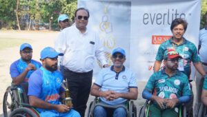 লক্ষ্য ভারতীয় হুইলচেয়ার ক্রিকেটকে উন্নত করা, ইন্ডিয়ান হুইলচেয়ার ক্রিকেট টিমের ক্যাপ্টেনকে শঙ্কর সেন মেমোরিয়াল ট্রফি দিয়ে সংবর্ধনা সেনকো গোল্ডের লক্ষ্য ভারতীয় হুইলচেয়ার ক্রিকেটকে উন্নত করা, ইন্ডিয়ান হুইলচেয়ার ক্রিকেট টিমের ক্যাপ্টেনকে শঙ্কর সেন মেমোরিয়াল ট্রফি দিয়ে সংবর্ধনা সেনকো গোল্ডের