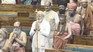 উদ্বোধন হল প্রধানমন্ত্রীর স্বপ্নের নতুন সংসদ ভবনের, অন্দরে বসল সেঙ্গোল, ঐতিহাসিক স্বর্ণদণ্ডের গুরুত্ব বোঝালেন মোদী