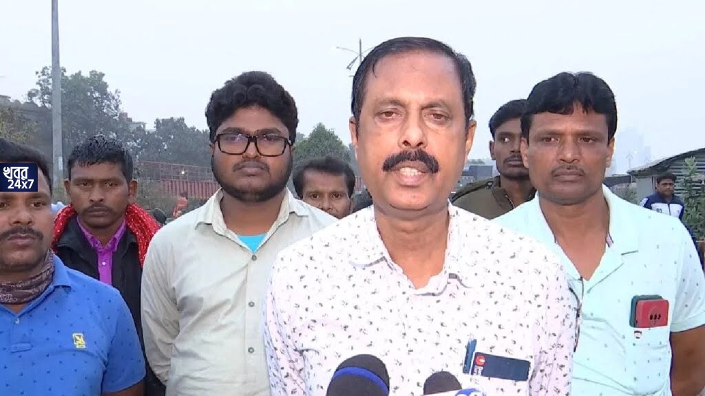 এ যেন উলাটপুরাণ! ‘আমি বলেছি মারপিট করার দরকার নেই’, অশান্তি ছেড়ে দলীয় কর্মীদের শান্তির বার্তা আরাবুলের, হঠাৎ গান্ধীনীতি কেন? এ যেন উলাটপুরাণ! ‘আমি বলেছি মারপিট করার দরকার নেই’, অশান্তি ছেড়ে দলীয় কর্মীদের শান্তির বার্তা আরাবুলের, হঠাৎ গান্ধীনীতি কেন?