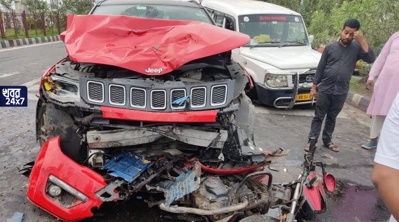 ফের রেষারেষির জের! রবিবার ভোরে নিউটাউনে ৩ গাড়ি ও ১ বাইকে পরপর ধাক্কা চারচাকা গাড়ির, ভয়ঙ্কর দুর্ঘটনার কবলে ৬ গাড়ি