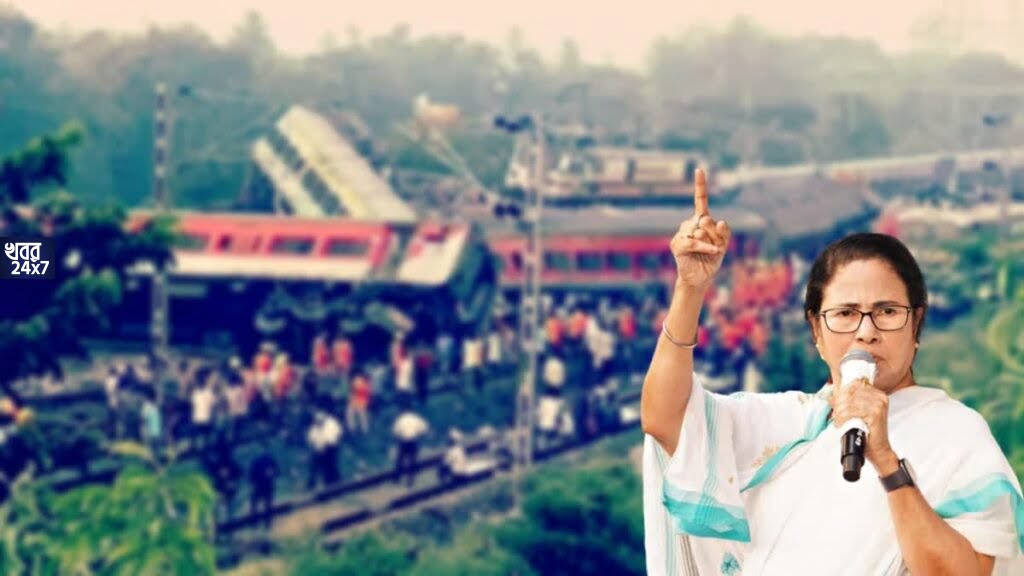 ‘ট্রেনে কোনও অ্য়ান্টি কলিশন ডিভাইস ছিল না, সেই কারণেই এমন ভয়াবহ দুর্ঘটনা’, দুর্ঘটনাস্থলে গিয়ে রেলমন্ত্রীর পাশে দাঁড়িয়ে বিস্ফোরক মমতা
