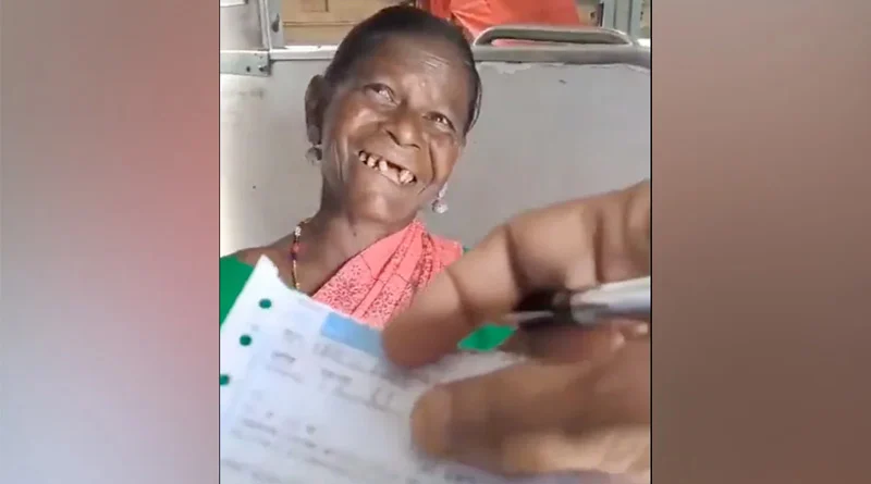 রেলকে ফাঁকি নয়! ট্রেনে ভ্রমণ করতে নিজের পোষা ছাগলের জন্যও টিকিট কাটলেন মহিলা, প্রশংসা নেটিজেনদের রেলকে ফাঁকি নয়! ট্রেনে ভ্রমণ করতে নিজের পোষা ছাগলের জন্যও টিকিট কাটলেন মহিলা, প্রশংসা নেটিজেনদের