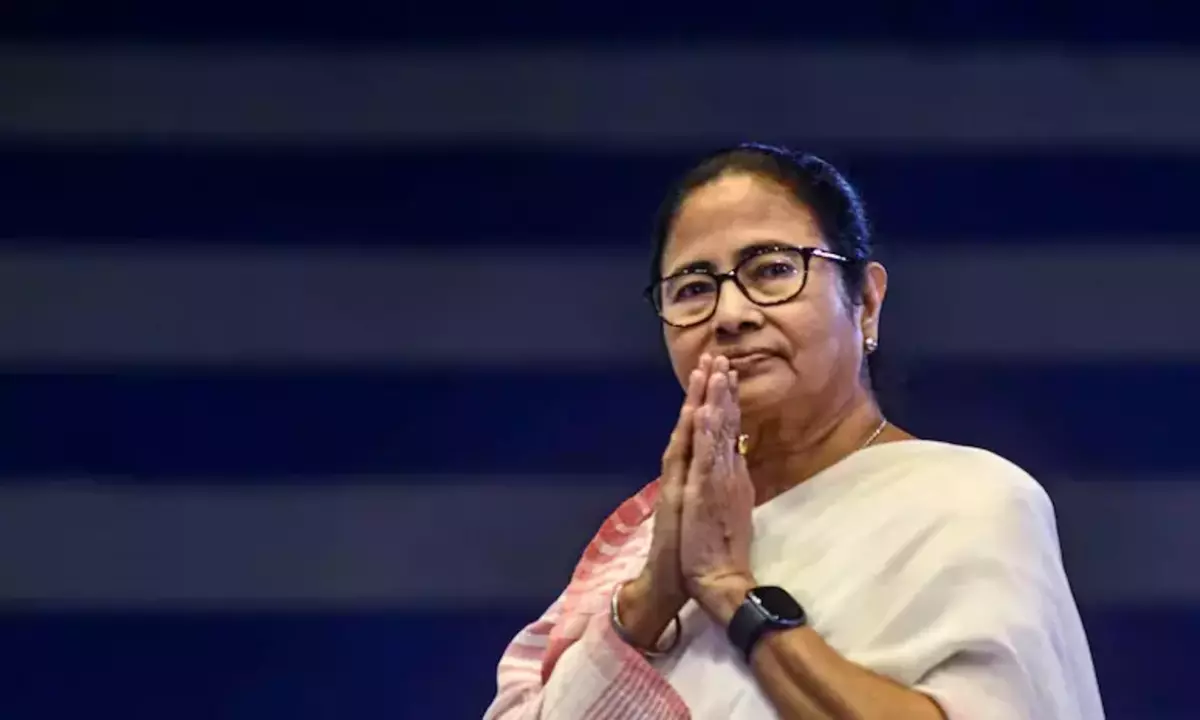 Mamata Banerjee is grateful to someone, ‬ ‪‎Mamata Banerjee, grateful, former Governor, CPM regime, saving life, Gopal Krishnan Gandhi, 2024 Lok Sabha Election,