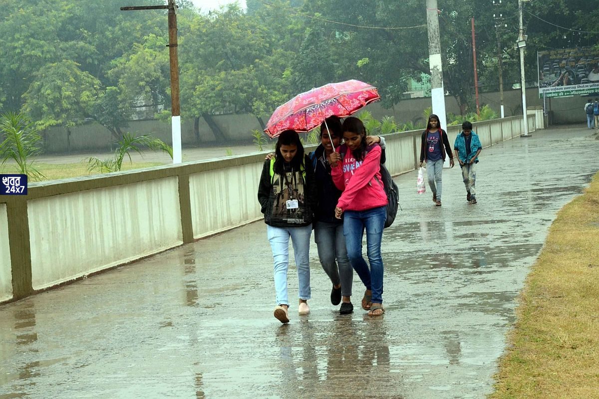weather update, ‬ ‪‎West Bengal, Cyclone Fengal, effect, rain, Kolkata, winter, temperature increase