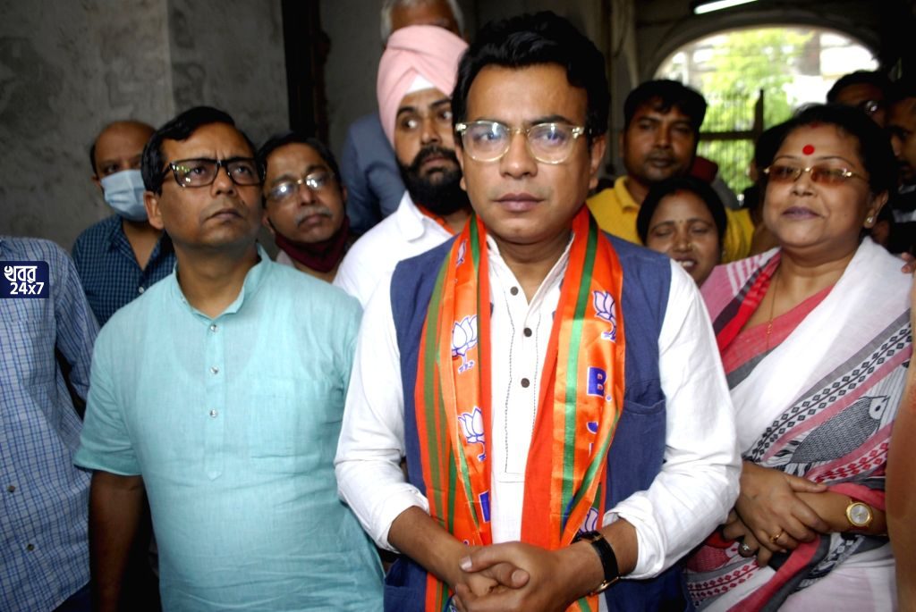 Rudranil Ghosh, Politics, TMC, Nusrat, Rachana, রাজনীতি, রুদ্রনীল ঘোষ, তৃণমূল