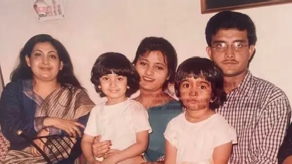 ডোনার কোলের একরত্তি মেয়েটি এখন জিতের নায়িকা, জানেন কে এই অভিনেত্রী?