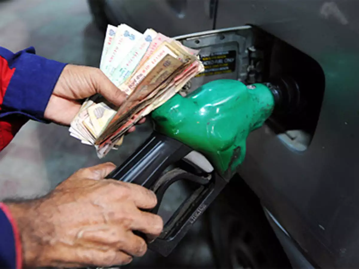 Petrol-Diesel, price hike, Kolkata, worry, problems, petrol pumps