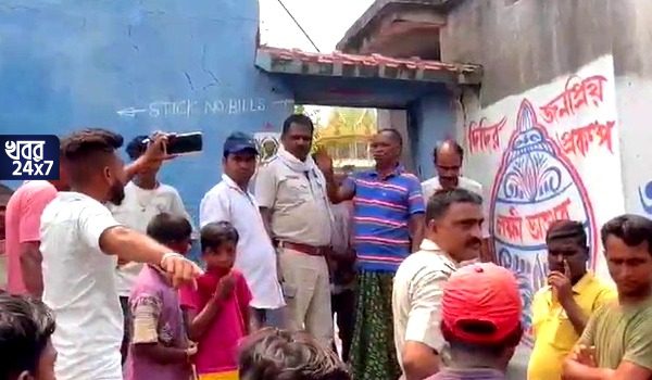 Villagers protested against TMC leader, Andal, villagers, protest, TMC leader, threat, 2024 Lok Sabha Election,