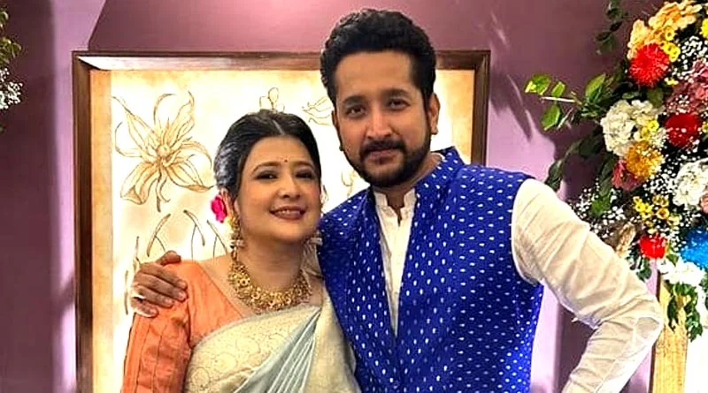 Piya Chakroborty, Parambrata Chattopadhyay, Wedding, registry, পিয়া চক্রবর্তী, পরমব্রত চট্টোপাধ্যায়, সোশ্যাল মিডিয়া, বিয়ের ছবি