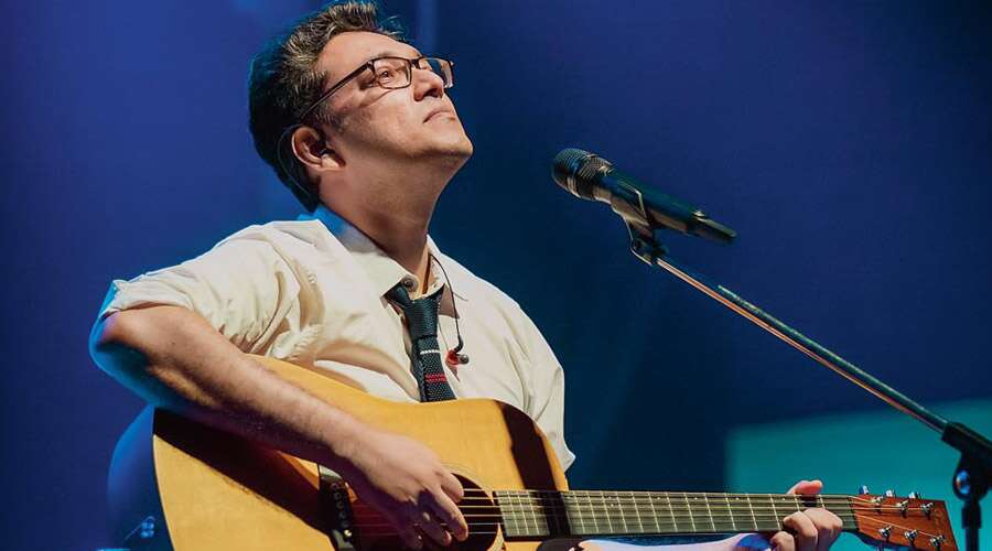 Anupam Roy, Honeymoon, social media post, Literature, অনুপম রায়, সোশ্যাল মিডিয়া, নেটিজেন