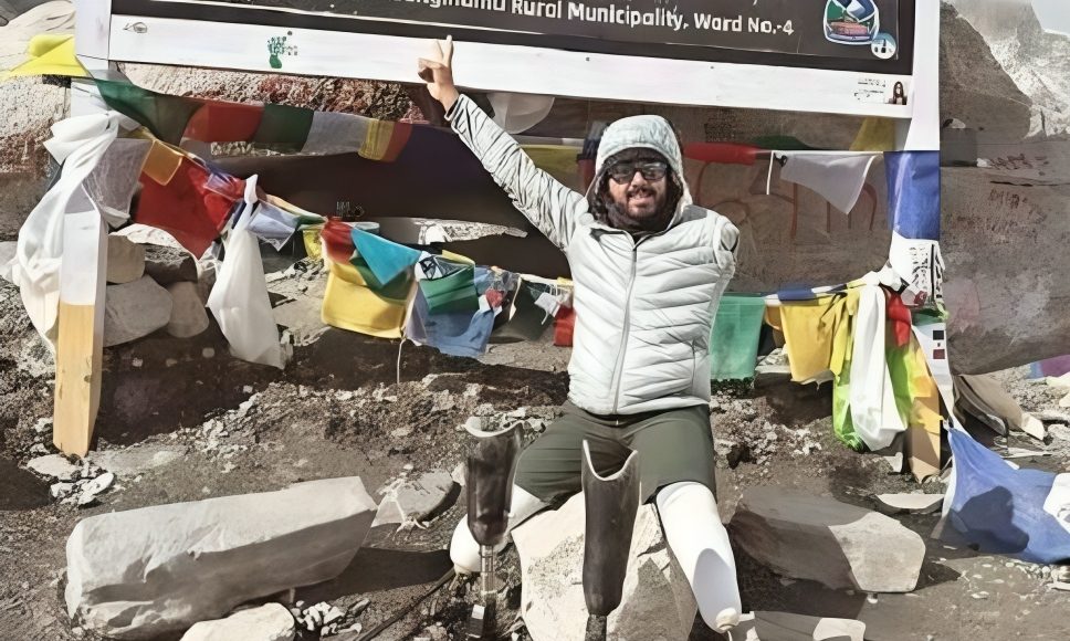 Tinkesh Kaushik, Triple Amputee, Mount Everest Base Camp, India, Inspiration, টিঙ্কেশ কৌশিক, প্রতিবন্ধকতা, ট্রেকিং,‌ মাউন্ট এভারেস্ট