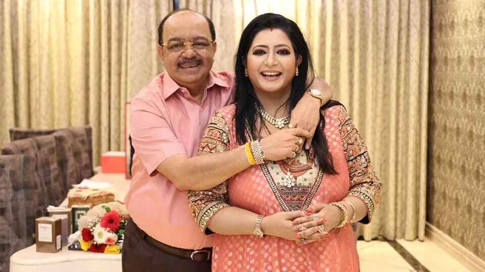 Baisakhi Bandopadhyay, Sobhon Chatterjee, Mother, Mohul, শোভন চট্টোপাধ্যায়, বৈশাখী বন্দ্যোপাধ্যায়