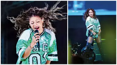 Sunidhi Chauhan, singer, performance, show, fan, সুনিধি চৌহান, নাচ,গান, গায়িকা