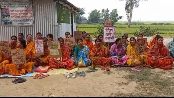 Women boycott vote in Maldah, hunger strike, women, protest, Maldah, vote boycott, TMC, development, 2024 Lok Sabha Election,