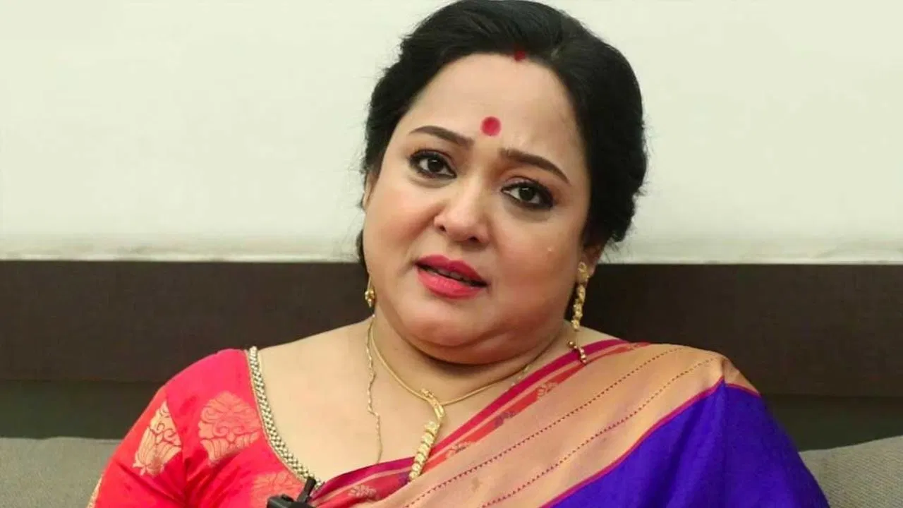 Aparajita Auddy, mother, Actress, মা, অপরাজিতা আঢ্য, অপামা