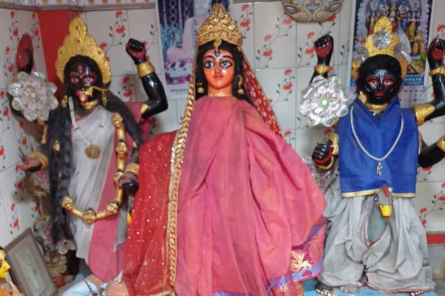 Theft, belur, temple, ornaments, idol, চুরি, বেলুড়, চোর, মন্দির কর্তৃপক্ষ