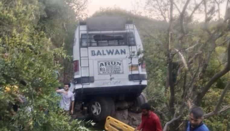 Bus rolled down in Kashmir for open fire of terrorists, terrorists, Kashmir, open fire, bus roll down, death