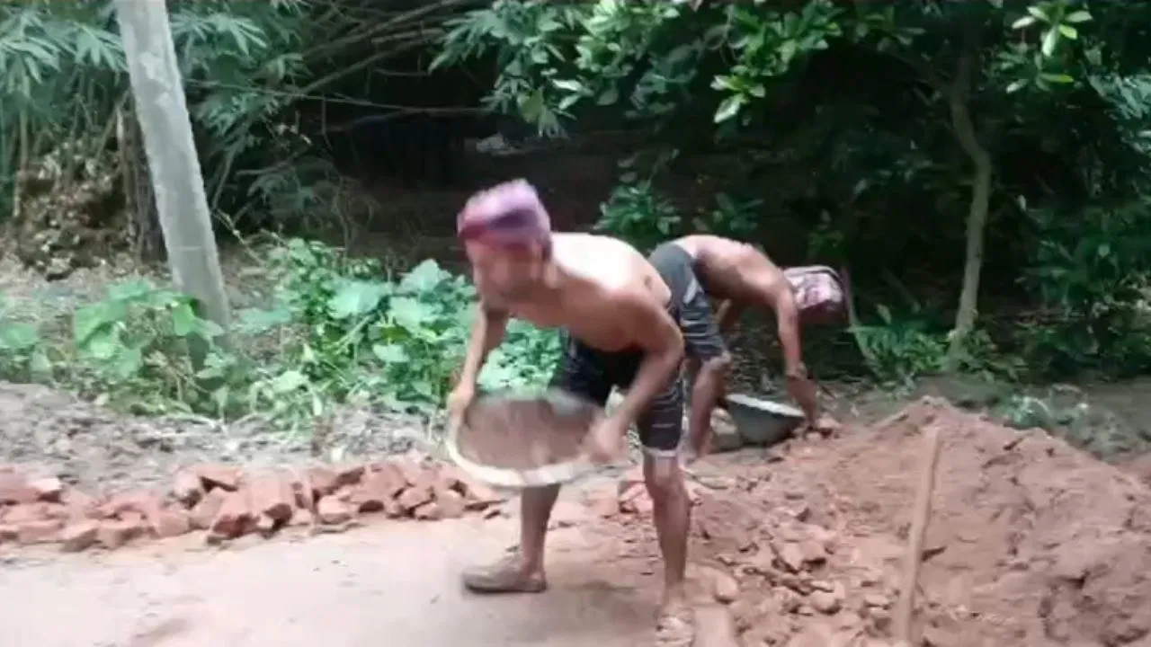 BJP Leader repaired road with his own expense, BJP Leader, road, repair, Panchayet, no fund, TMC