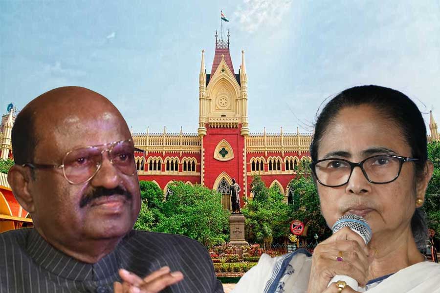 Calcutta High Court Ordered not to Make Defamatory Statement against Governor, Calcutta High Court, C V Ananda Bose, defamatory statement, ‬ ‪‎Mamata Banerjee, restrained, order, TMC