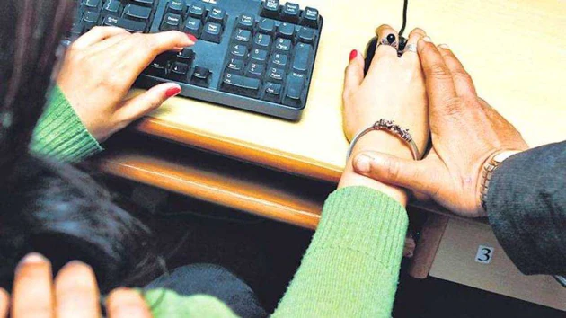 Woman Employee was Asked to Spend Quality Time with Office Boss during Interview, woman employee, interview, asked, quality time, boss, company, social media