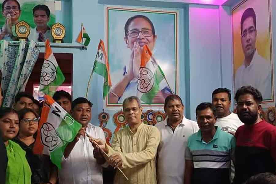BJP Leader Joined TMC, BJP Leader, TMC, Nadia, Minor Leader, Suvendu Adhikari, controversial comment
