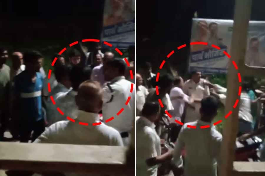 TMC is Accused of Beating Police, TMC, police, video, viral, Barrackpore, BJP Leader, social media