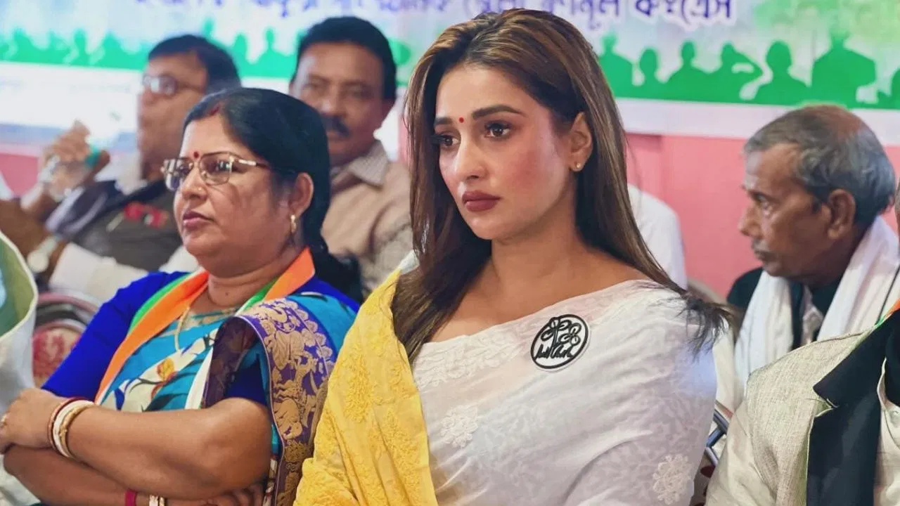 Sayantika Banerjee Will Give 25 Thousand Rupees for an Initiative, Sayantika Banerjee, TMC MLA, Baranagar, tree planting, initiative, reward, 25 thousand rupees