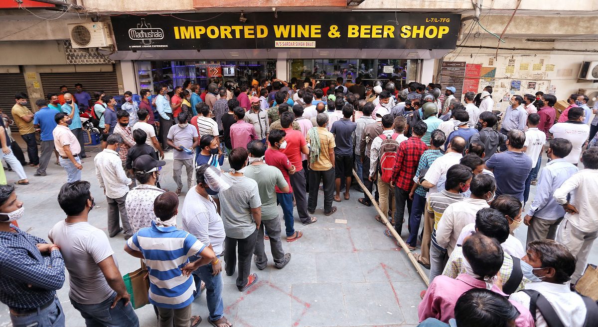 Price of Liquor is Increasing, Liquor, alcohol, price, increase, ‬ ‪‎West Bengal, stock, liquor shop, crowd