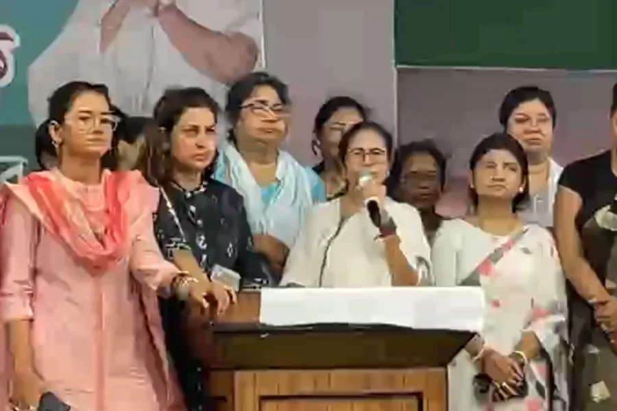 ‬ ‪‎Mamata Banerjee, procession, r g kar case, punishment, demand