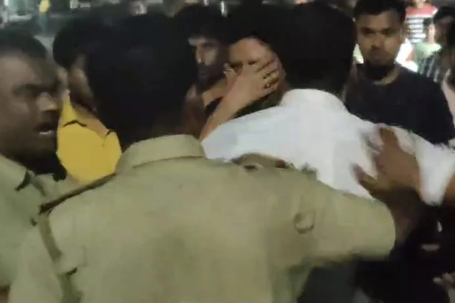 Police Allegedly Slapped TMC Leader, police officer, slapped, TMC Leader, controversy, close