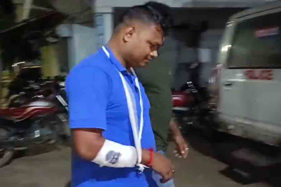 rape accused, police, beat up, arrest, Hasnabad, investigation