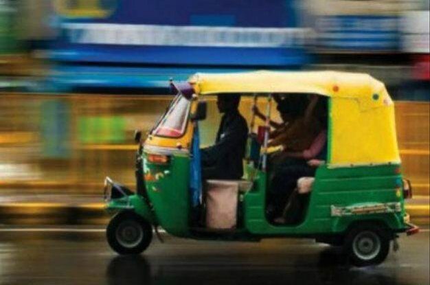 auto driver, school girls, threat, Kolkata, R G Kar Case, Nagpur, beaten