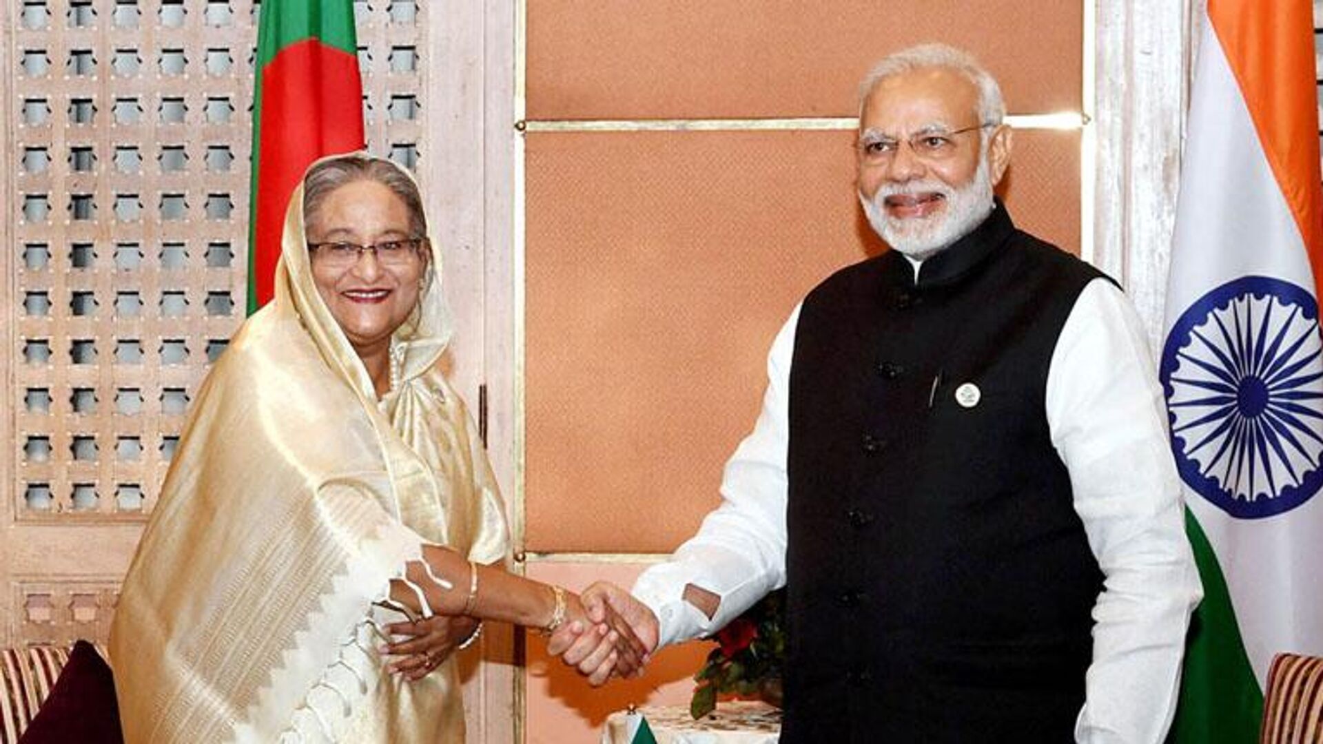 লন্ডনে আশ্রয়ই চান নি হাসিনা, তাহলে পাকাপাকিভাবে ভারতেই থাকতে চান বাংলাদেশের প্রাক্তন প্রধানমন্ত্রী? Sheikh Hasina Did Not ask Asylum in London, Sheikh Hasina, London, asylum, did not ask, India, time